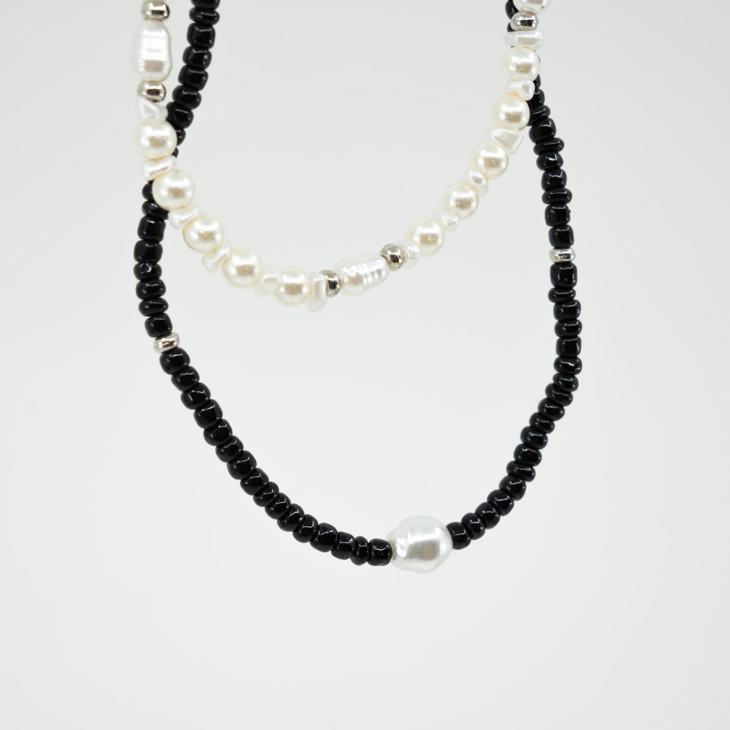 Midnight Pearl Layered Neckalce