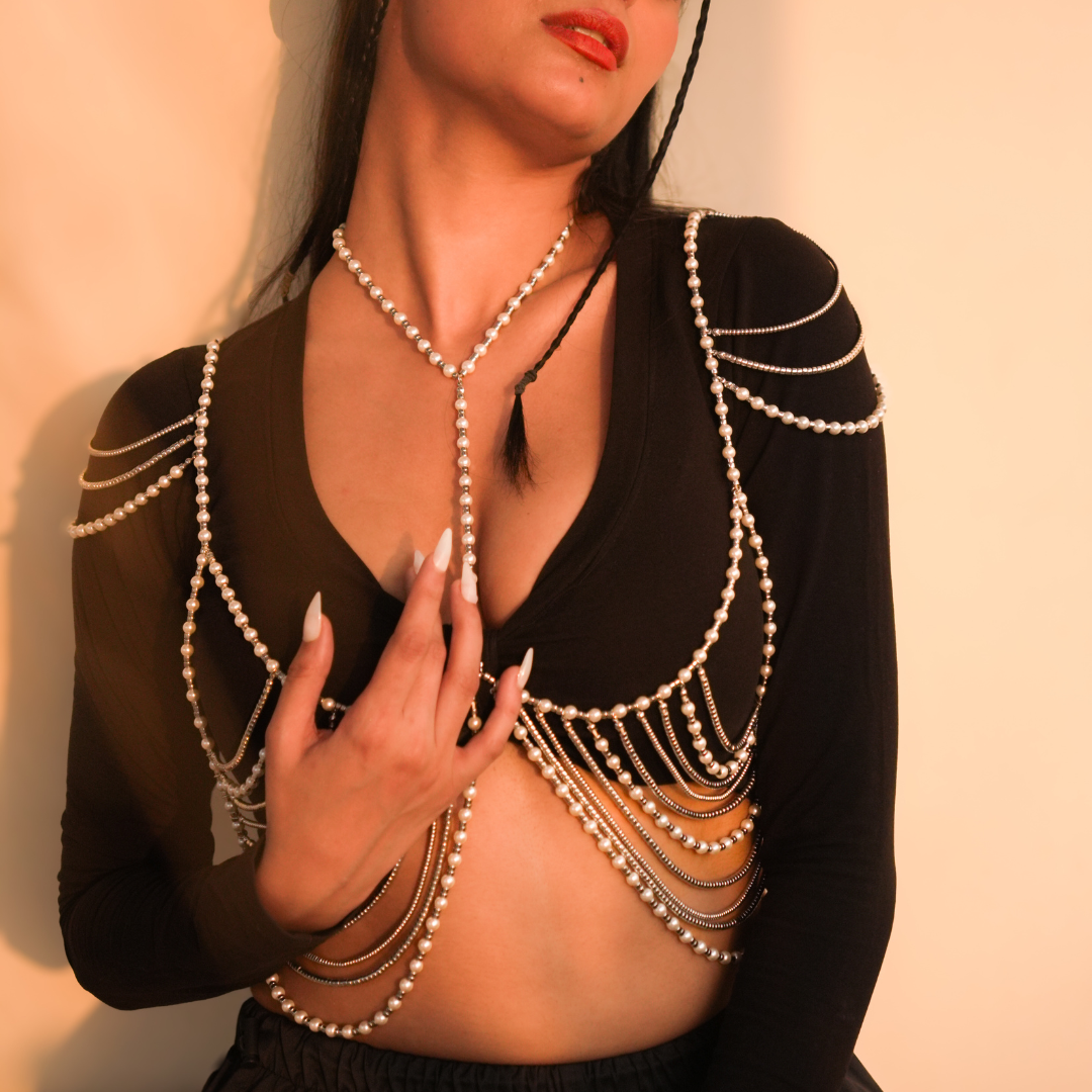 Pearl reign Body Chain