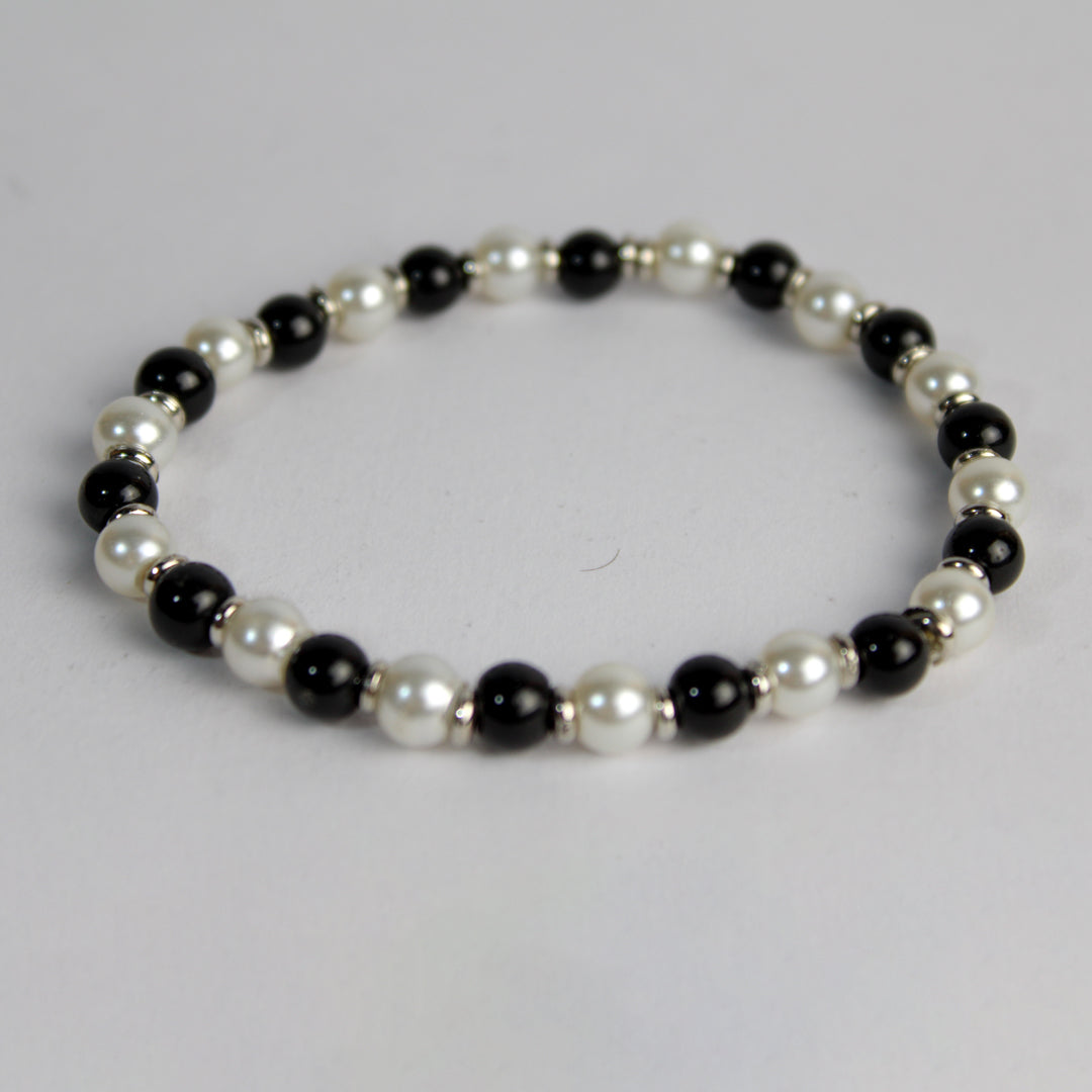 B/W Pearl Bracelet