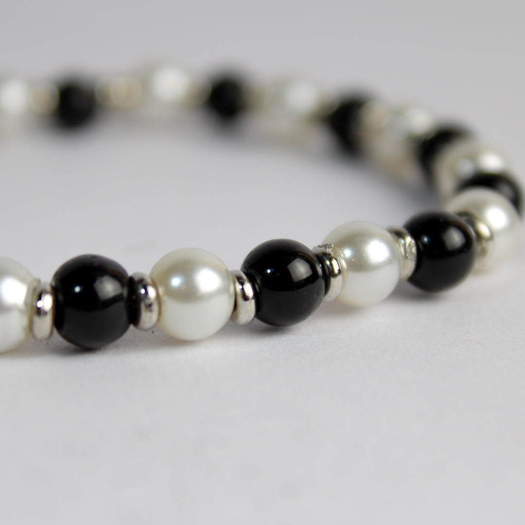 B/W Pearl Bracelet