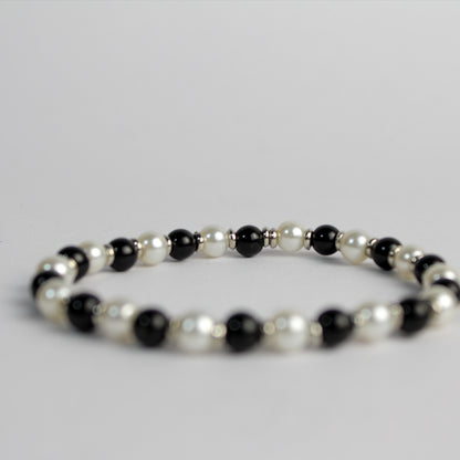 B/W Pearl Bracelet