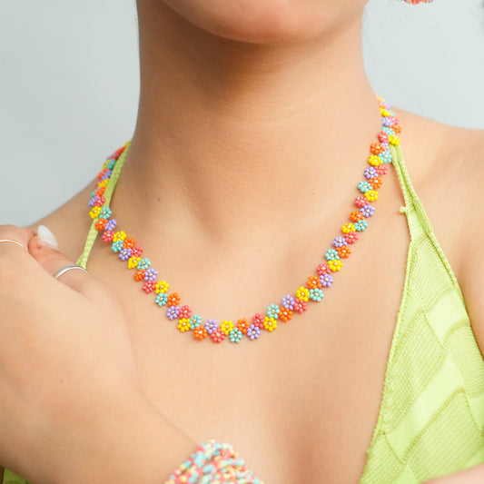 Daisy Daze beaded Necklace