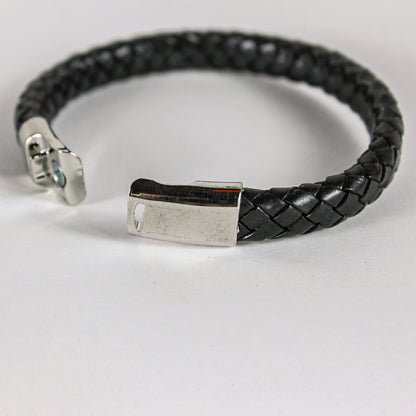 Urban-Knotted Bracelet