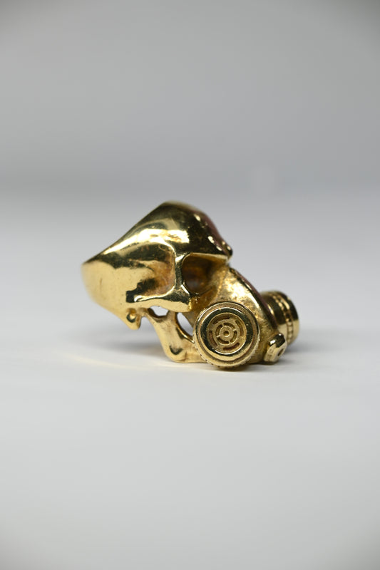 The gold respirator Ring