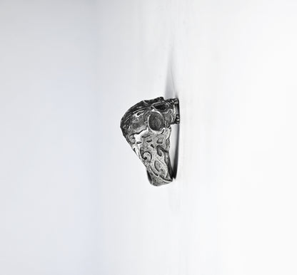 Phantom Skull Ring