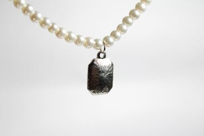 Chic Gem Necklace - White Stone